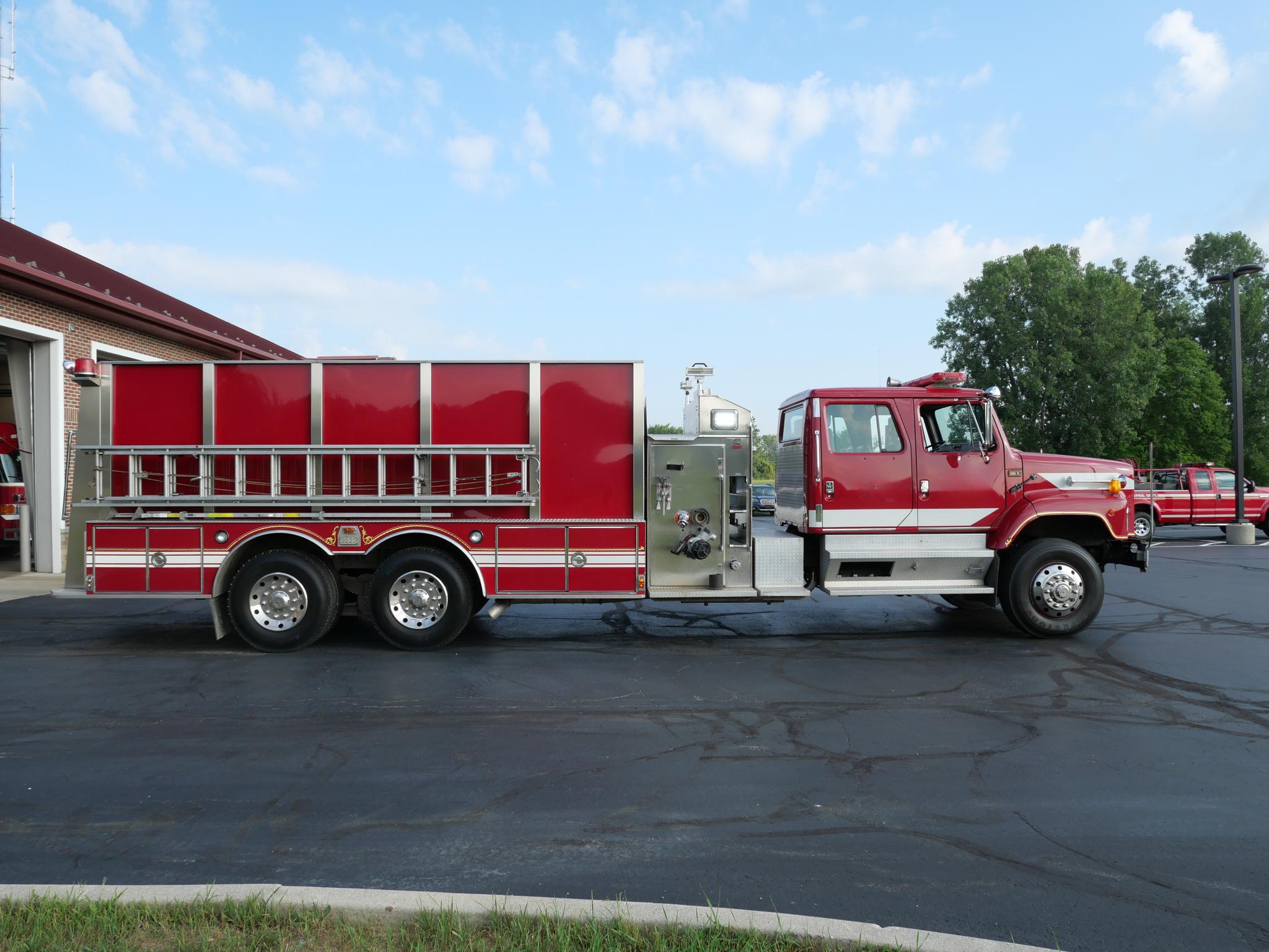 1991 International S&S Pumper/Tanker - image 4