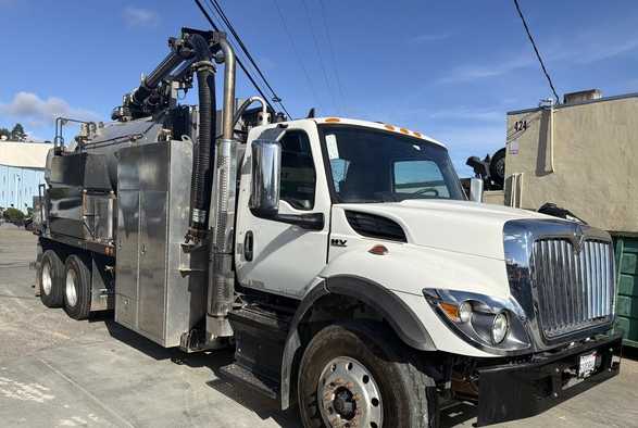 2023 International TRUVAC Hydrovac — photo 3