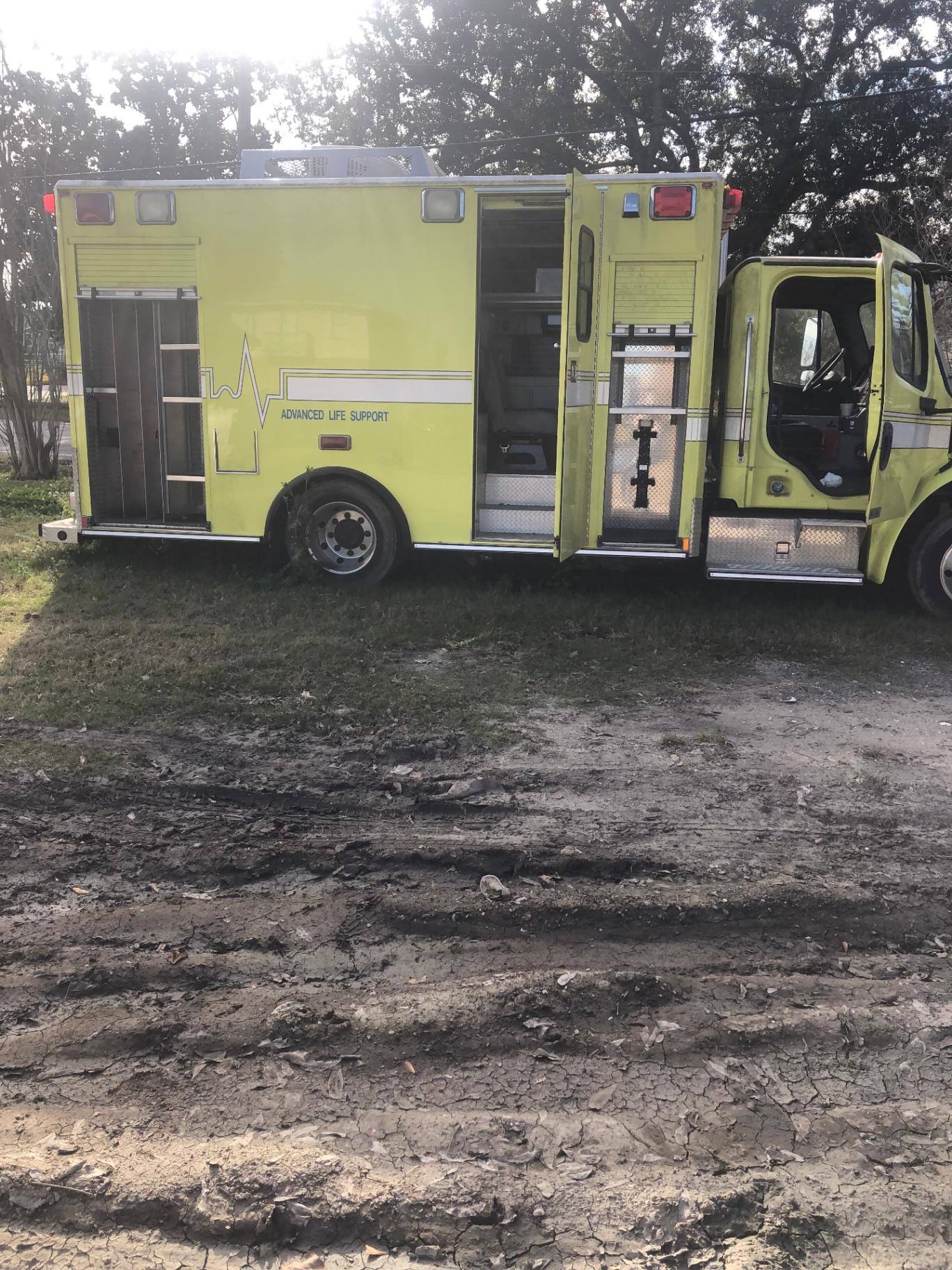 2005 Freightliner Heavy Rescue - image 5