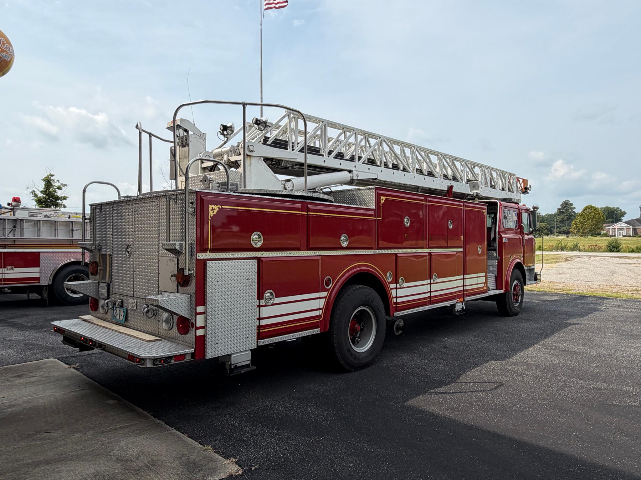 1983 Mack CF686 110' Aerial - image 3