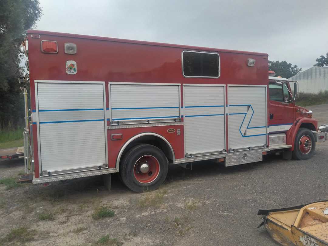 1999 Freightliner Fl80 Walk-In Rescue Type III