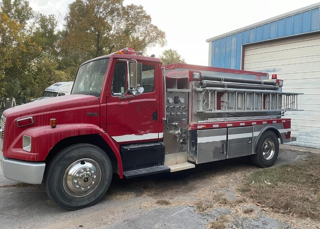2000-gallon pumper/tanker - image 2