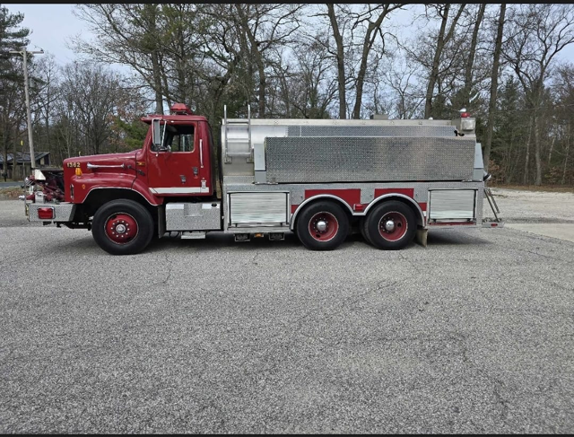 1994 International 3000 Gallon Tanker/Pumper