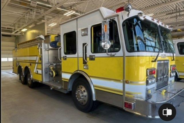 #1 and #2 1997 Rosenbauer Spartan Pumper - image 1