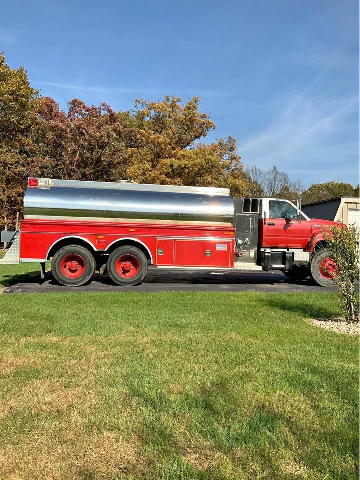 1994 GMC Topkick Tanker - image 3