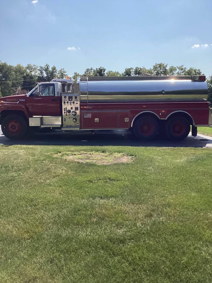 1994 GMC Topkick Tanker - image 2