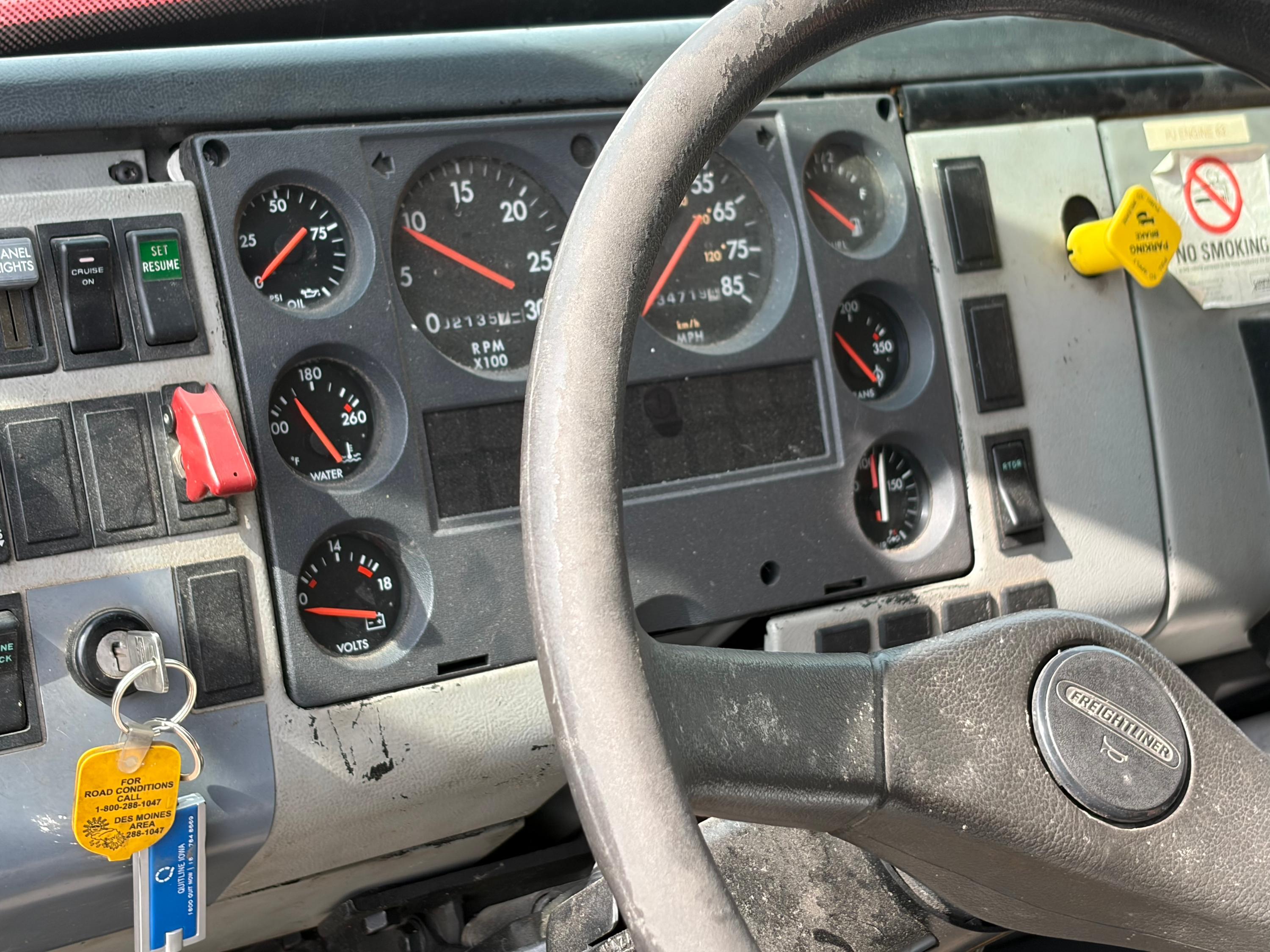 2000 E-One Freightliner Pumper - image 11