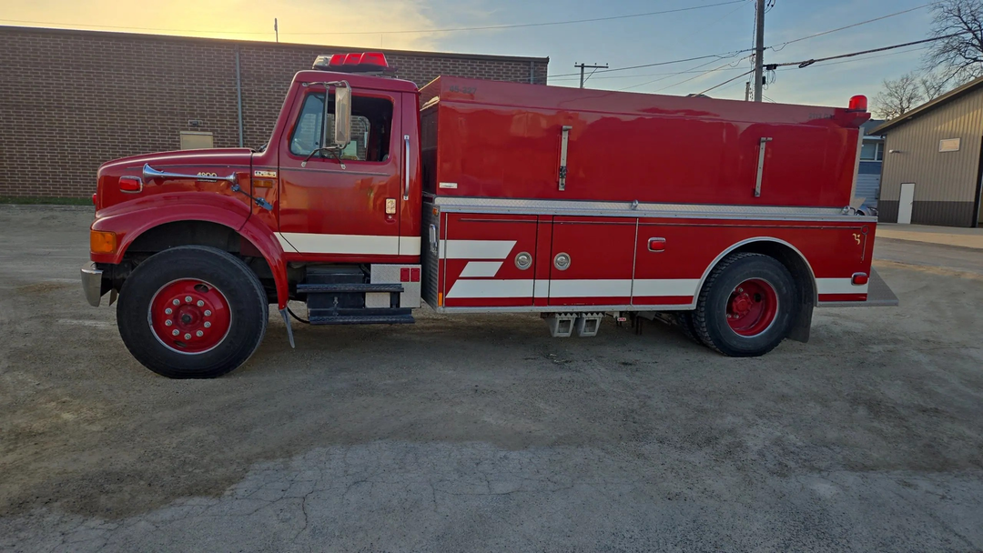 1999 International 4900 Tanker