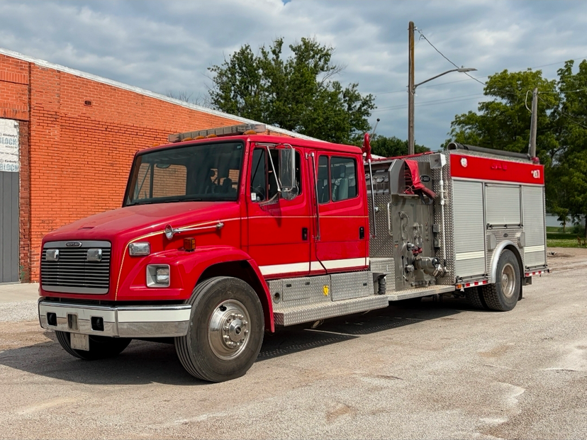 2000 E-One Freightliner Pumper