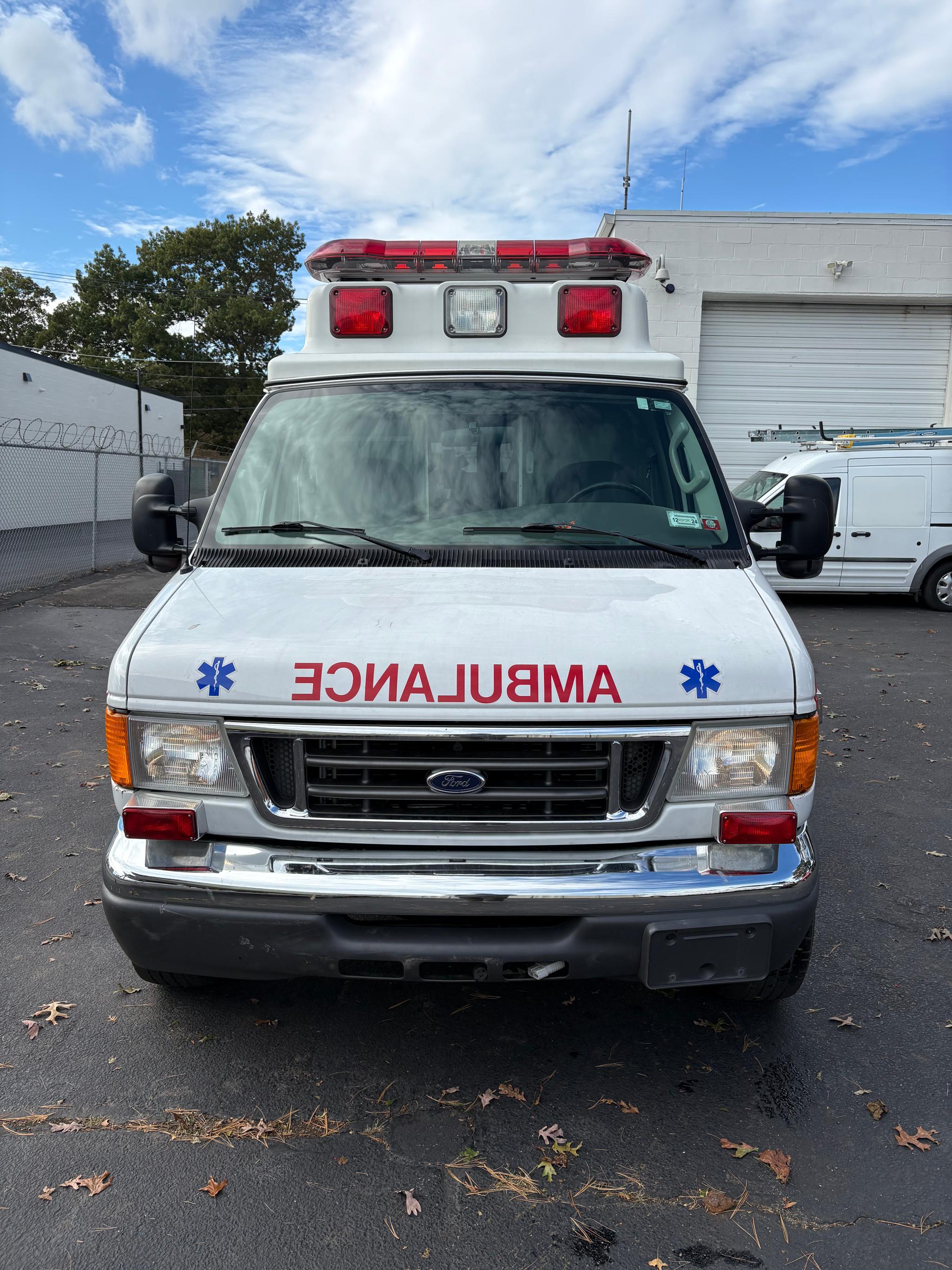 2006 AEV Ford Type III Ambulance - image 2
