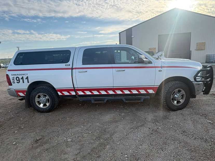 2013 Dodge 2500 4x4 Command Truck — photo 3