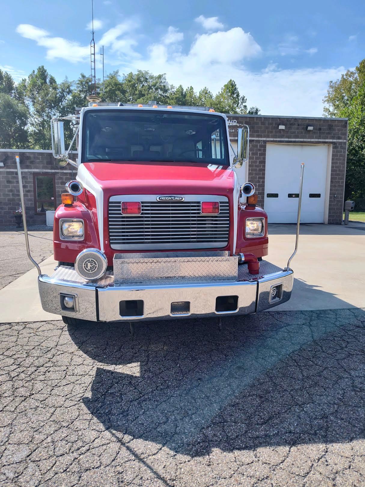 1998 Freightliner Pumper - image 1
