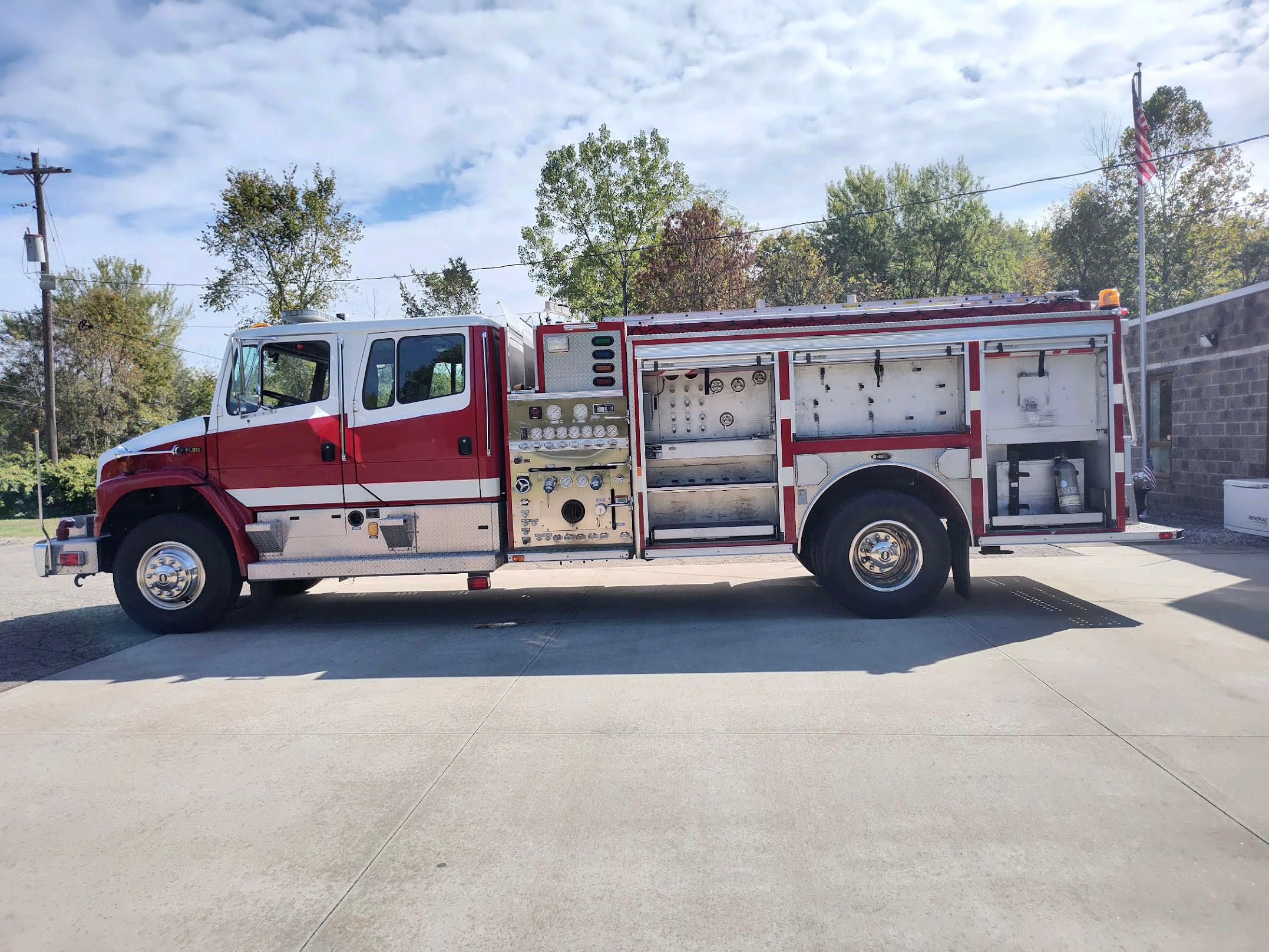 1998 Freightliner Pumper - image 4