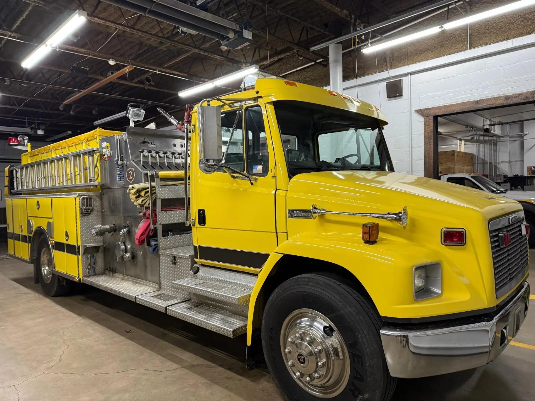 1996 RD Murray Freightliner Pumper - image 1