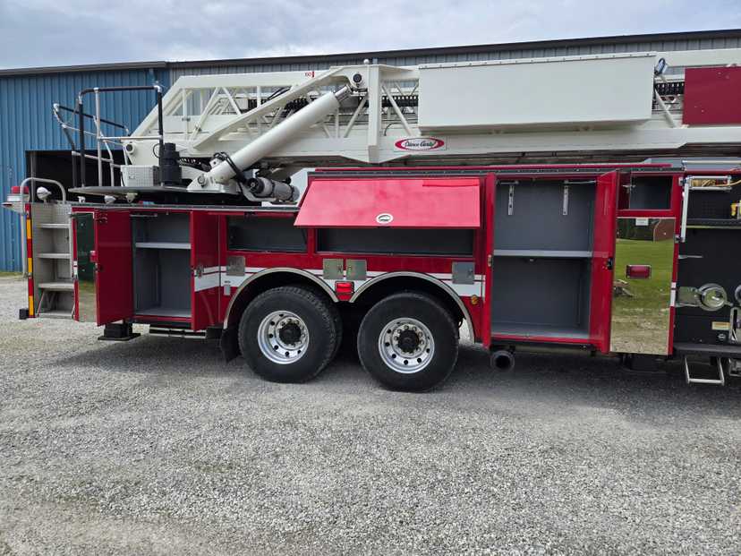 2003 Pierce Dash 100' Platform — photo 5