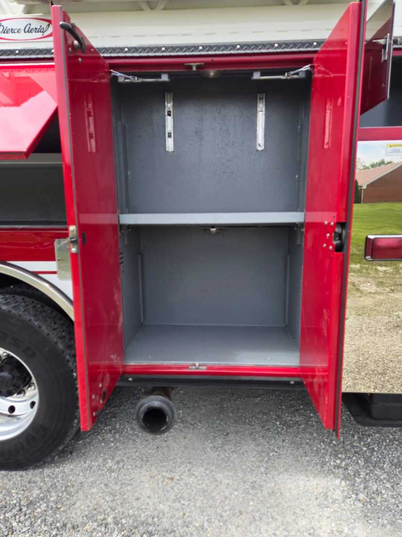 2003 Pierce Dash 100' Platform — photo 7