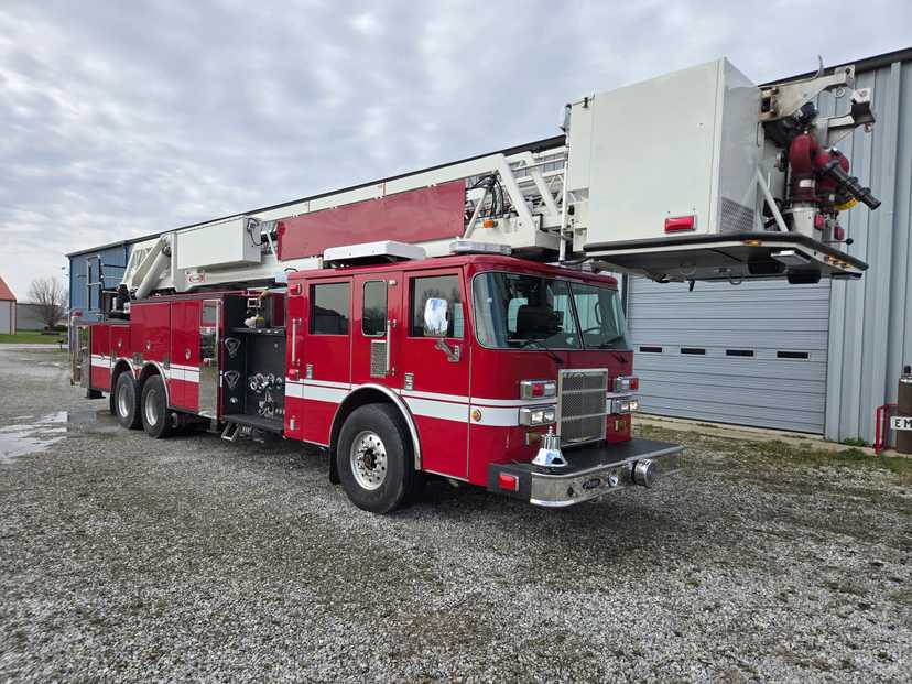 2003 Pierce Dash 100' Platform