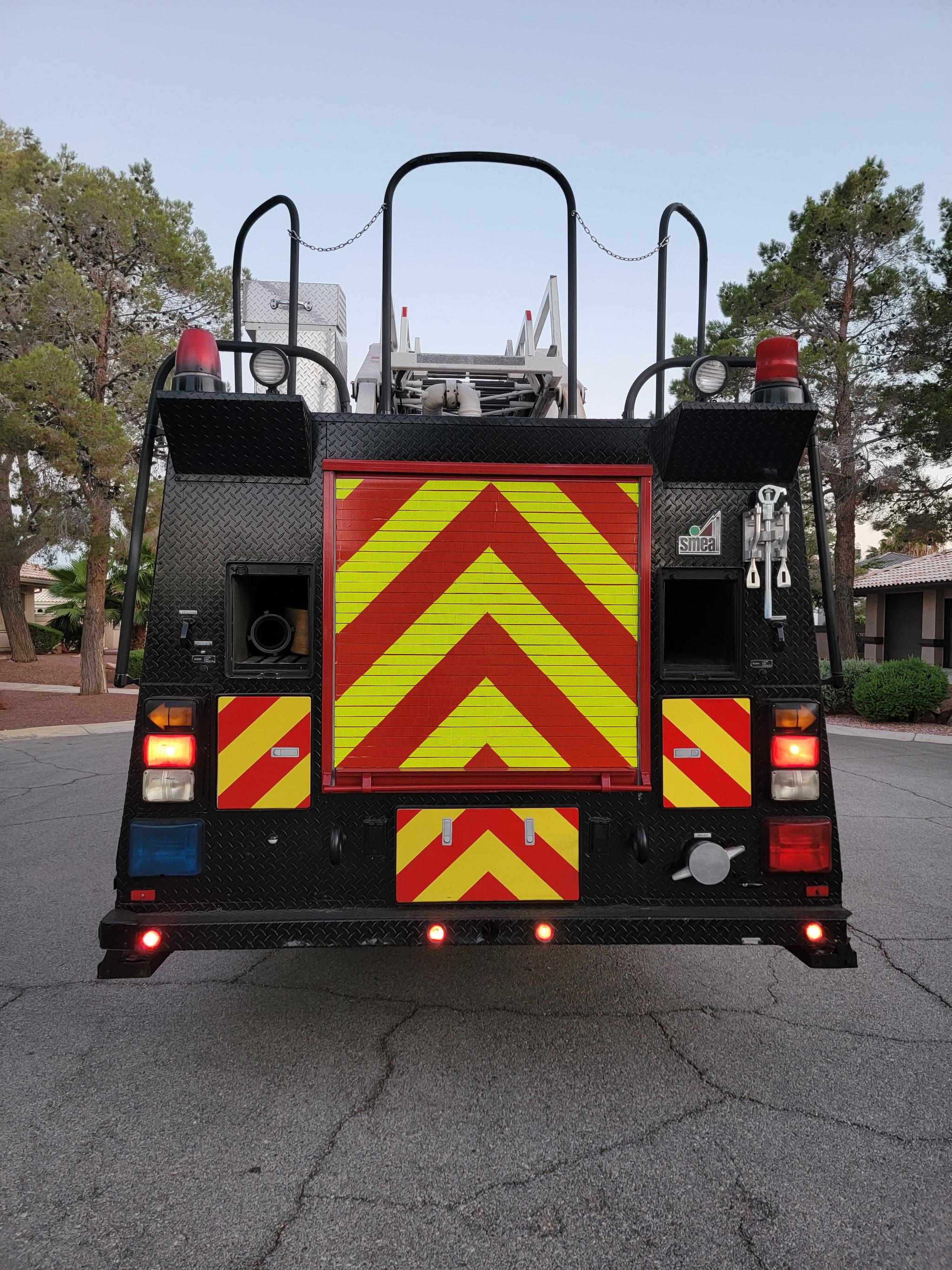 1998 Spartan Smeal 75' - image 5