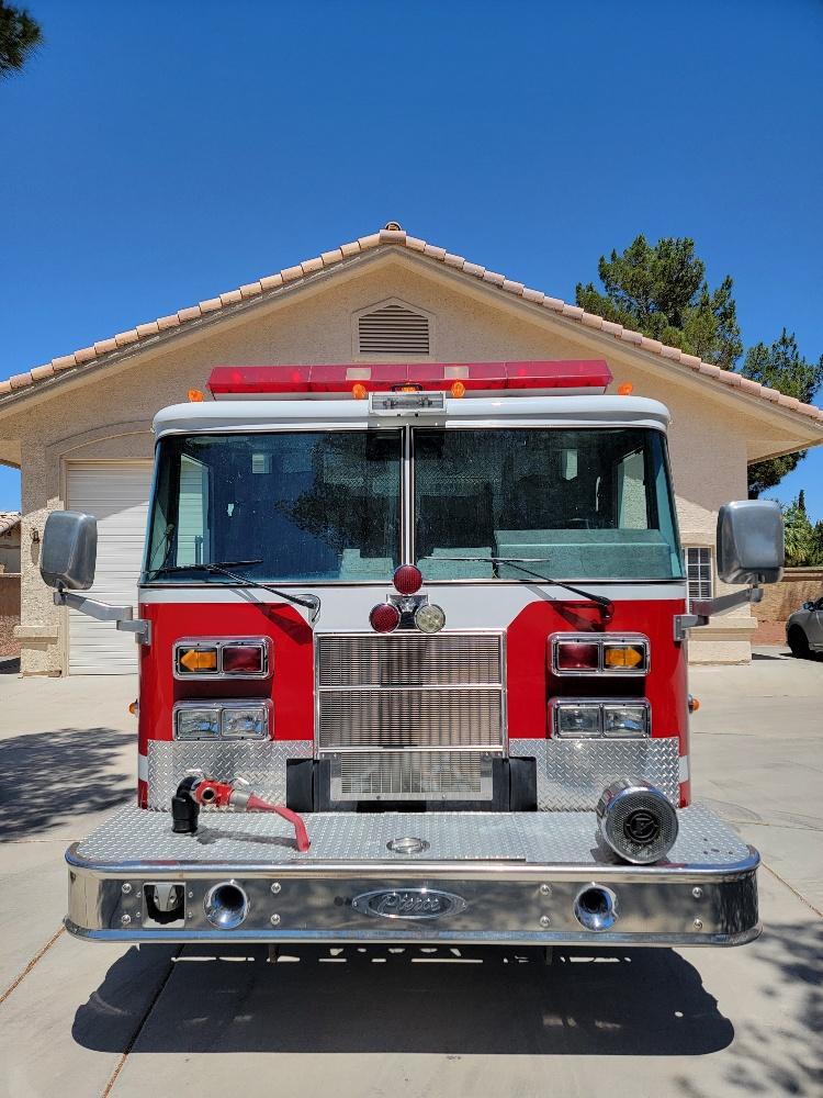 1998 Pierce Saber Pumper