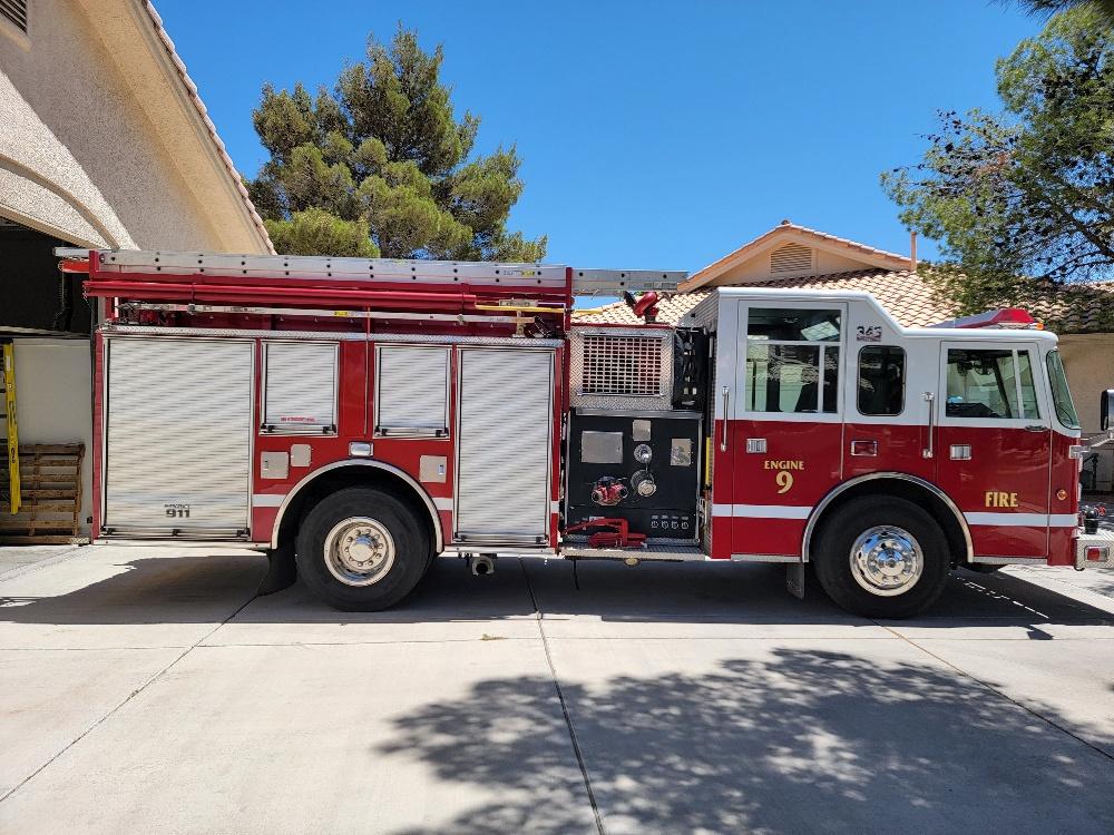 1998 Pierce Saber Pumper - image 4
