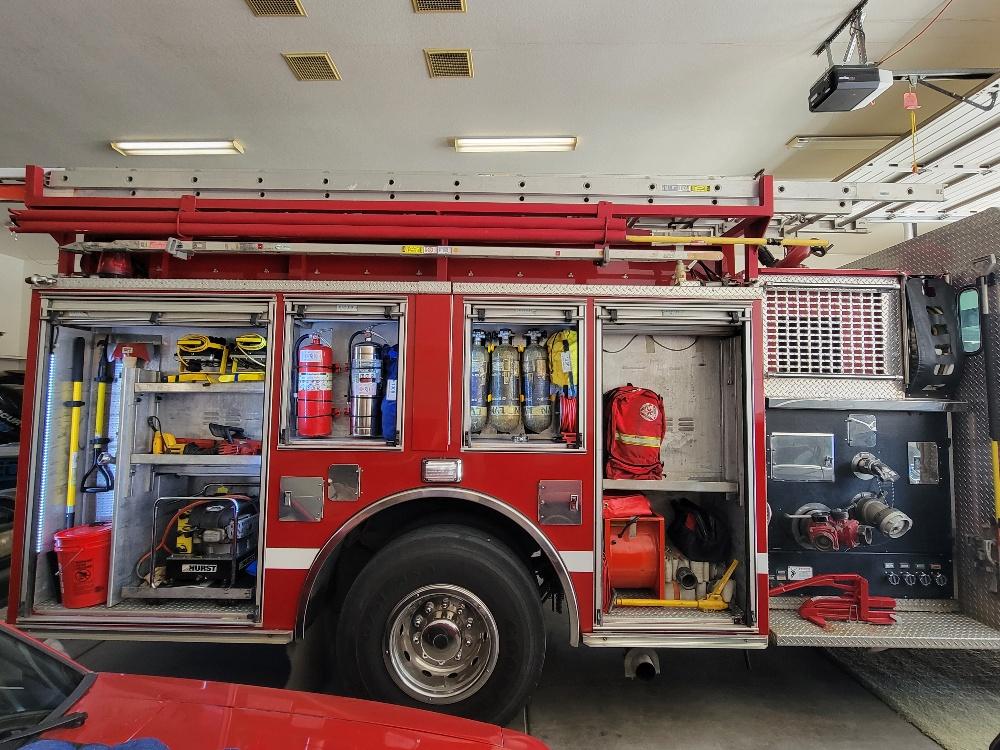 1998 Pierce Saber Pumper - image 27