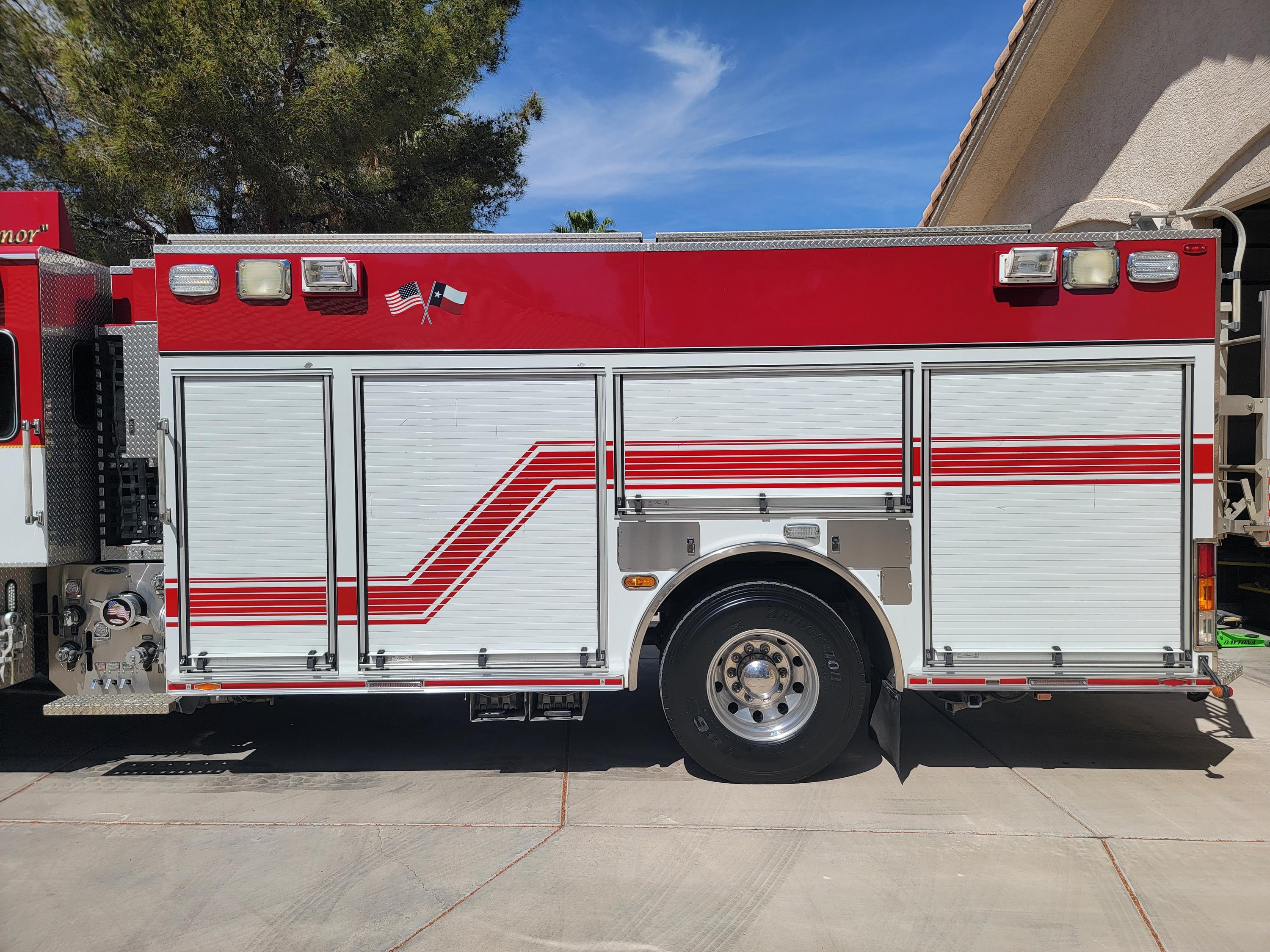 2010 Pierce Velocity Rescue Pumper - image 14