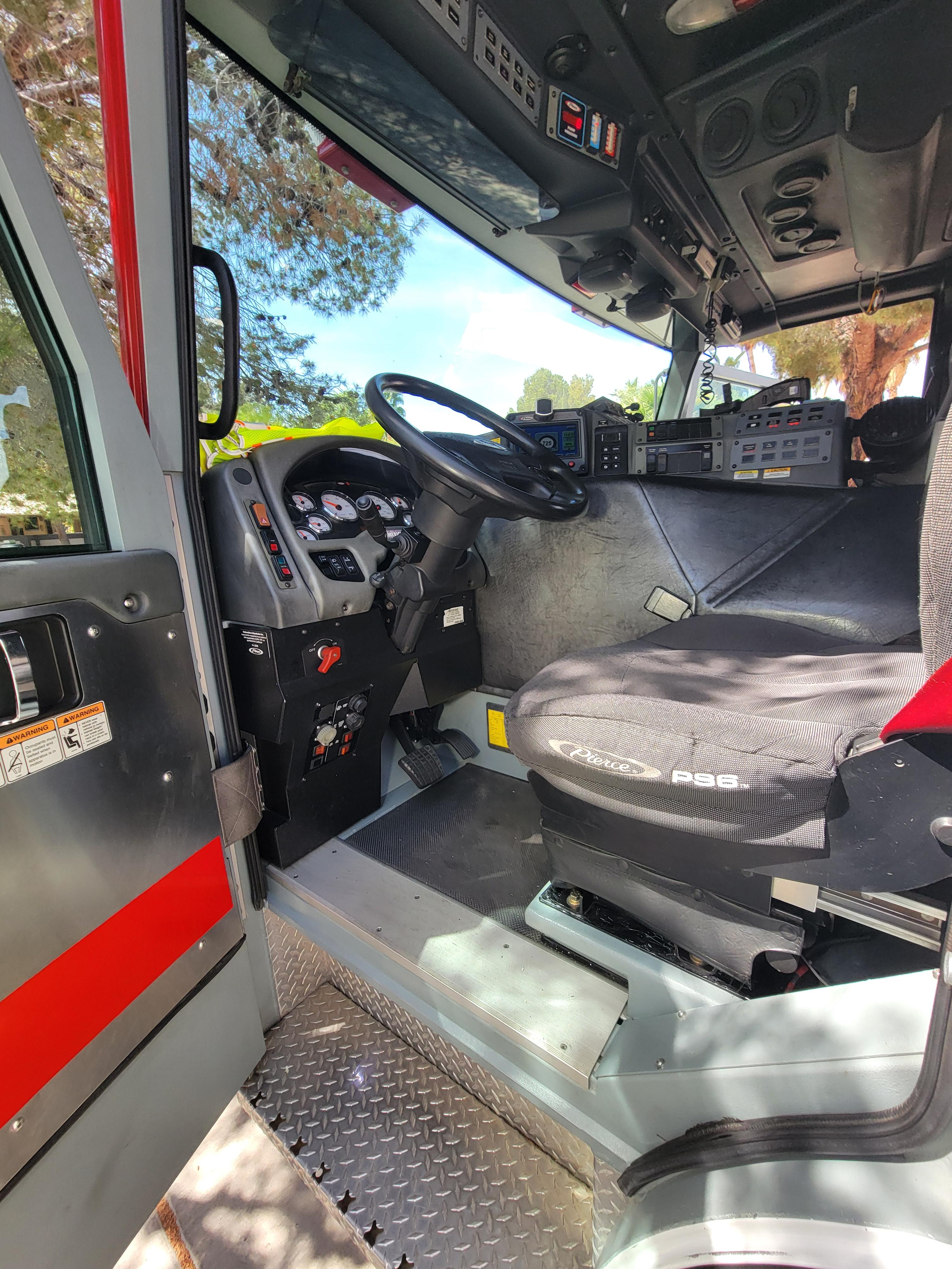 2010 Pierce Velocity Rescue Pumper - image 56