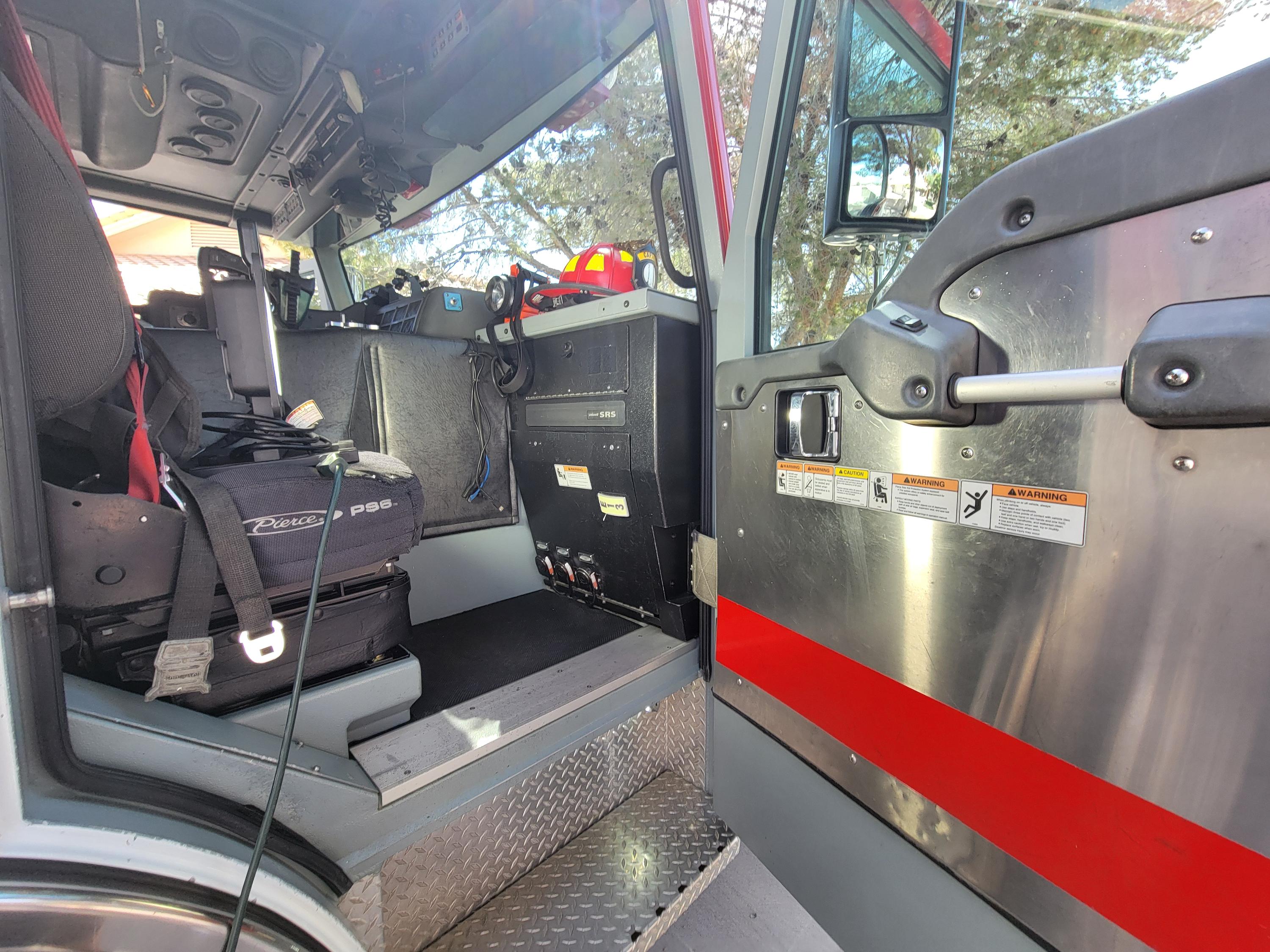 2010 Pierce Velocity Rescue Pumper - image 64