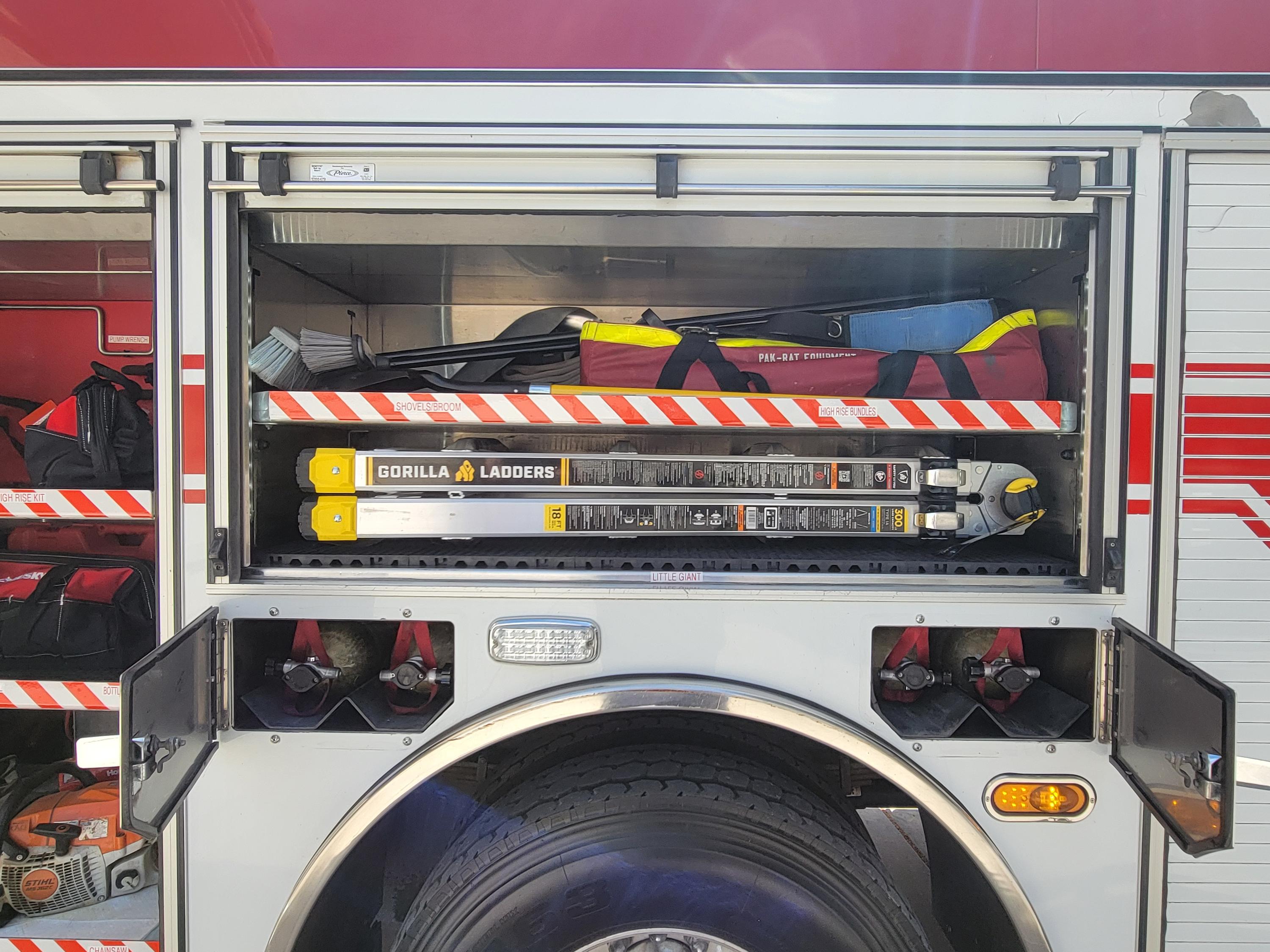 2010 Pierce Velocity Rescue Pumper - image 33