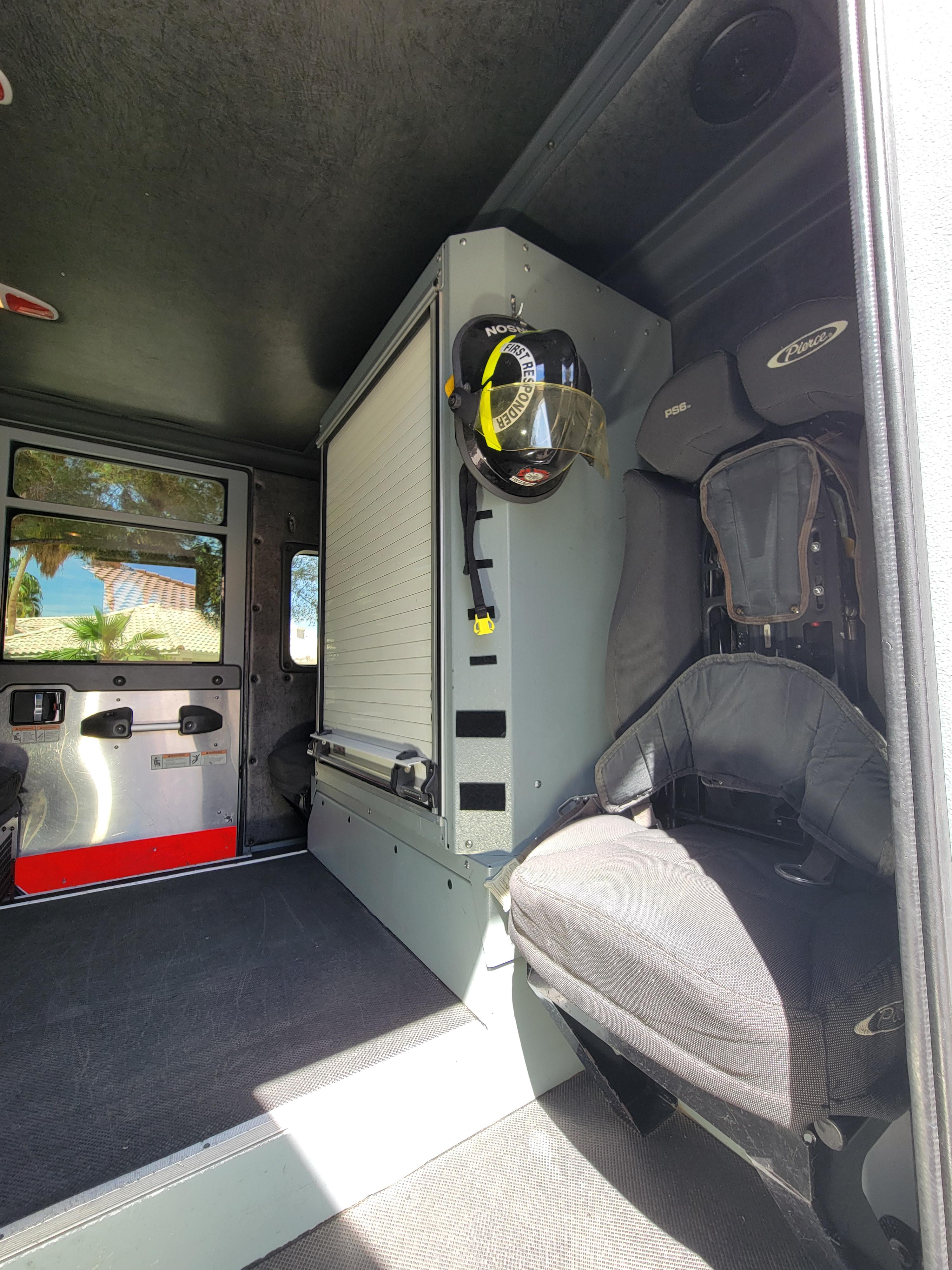 2010 Pierce Velocity Rescue Pumper - image 51