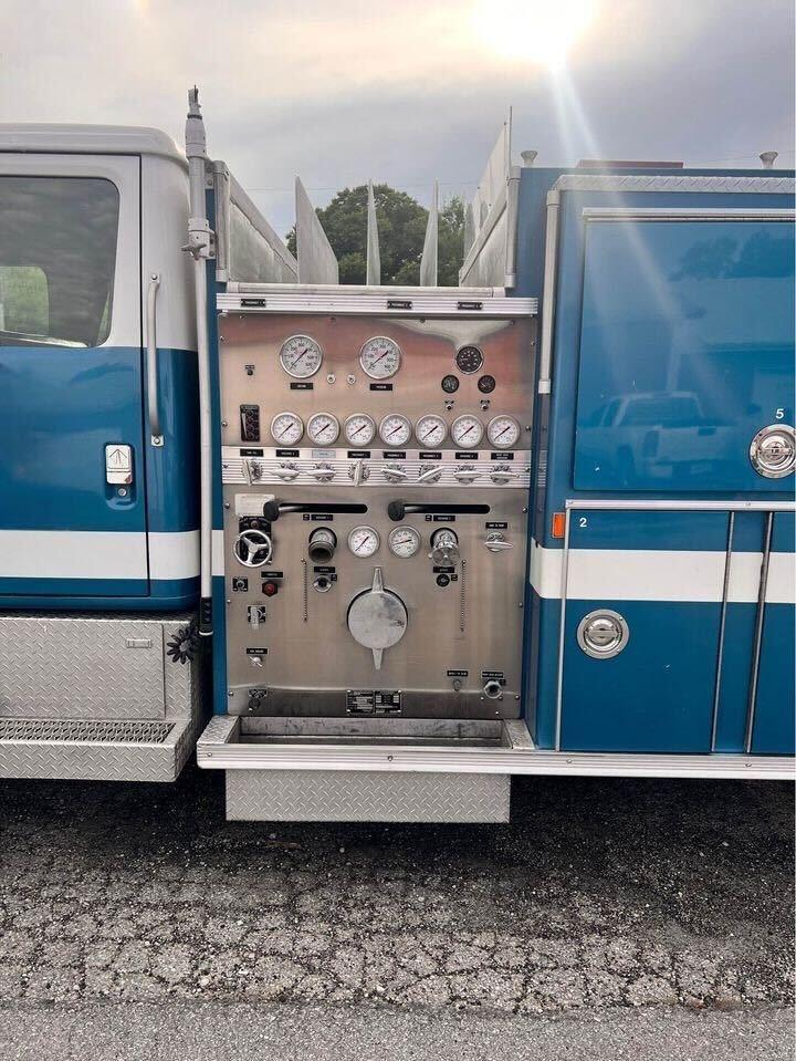 1992 International Navistar Pumper - image 5