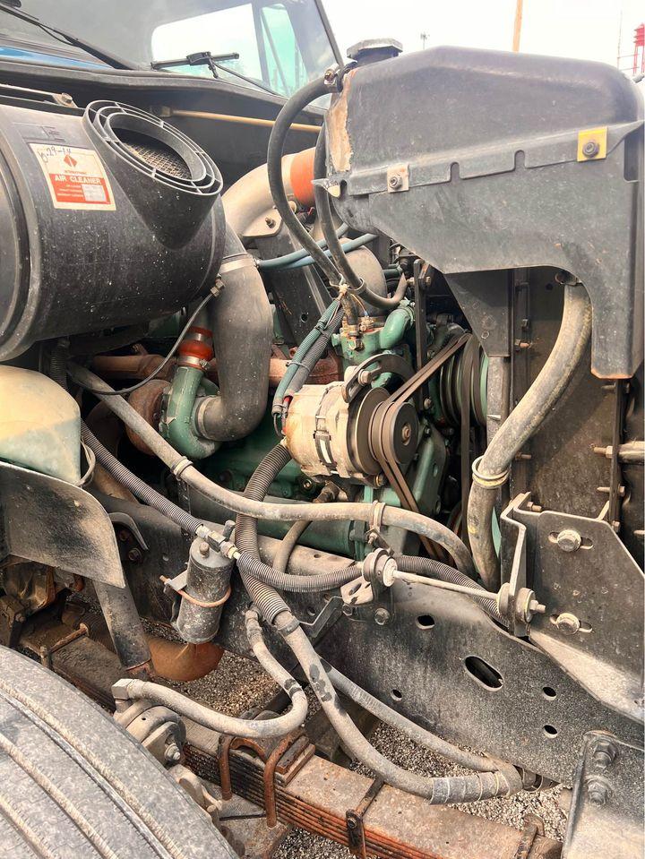 1992 International Navistar Pumper - image 10
