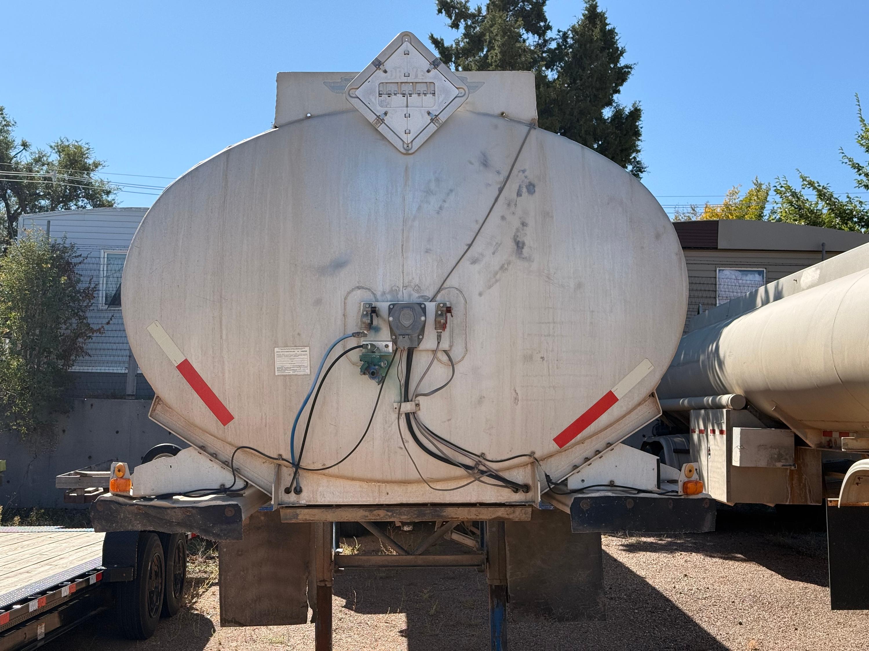 Semi Trailer Water Tender - image 2