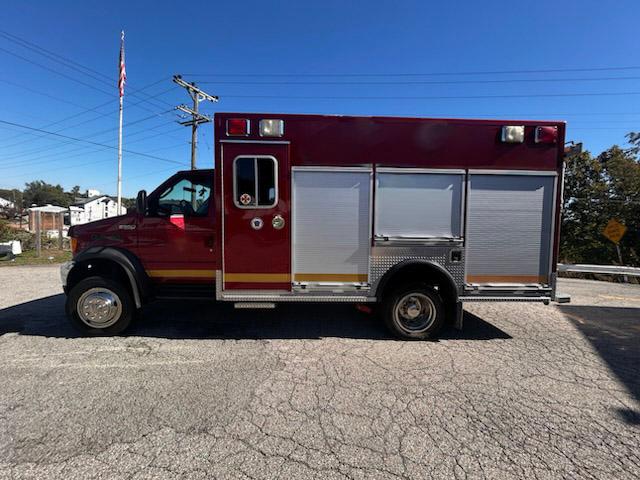 2002 Ford E550 Light Rescue - image 1