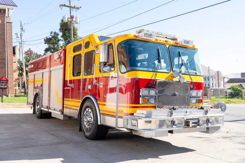 2005 E-One Typhoon Rescue Pumper