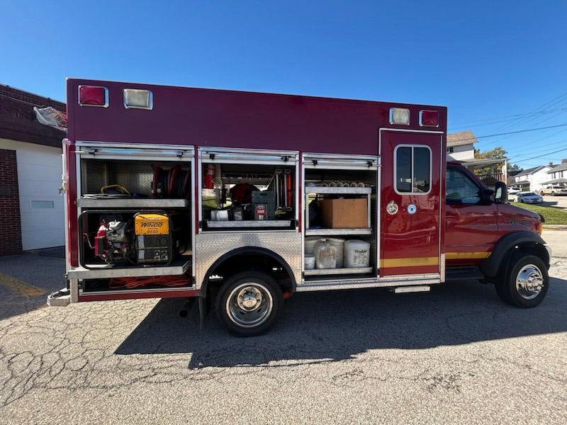 2002 Ford E550 Light Rescue - image 9