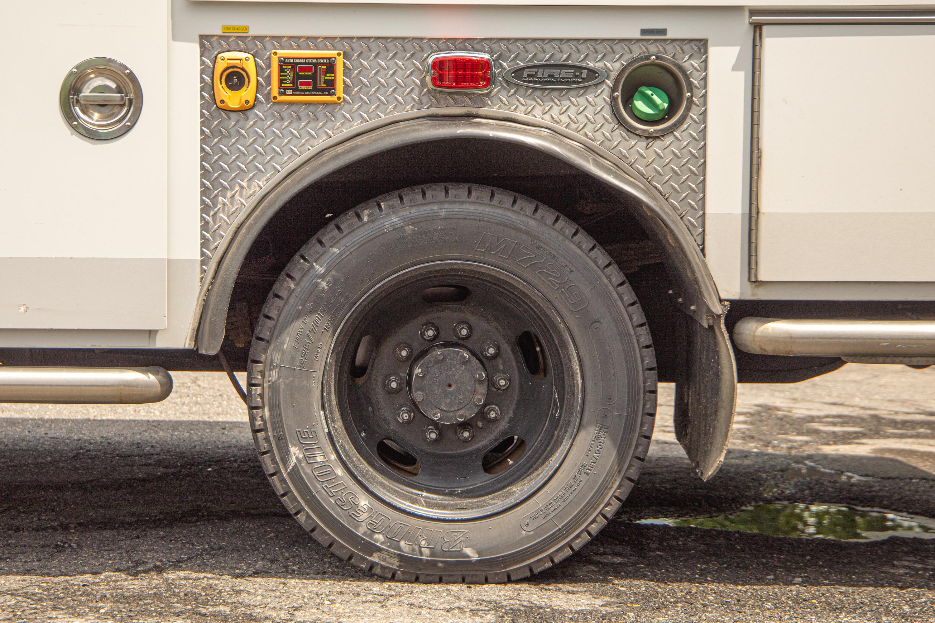 2015 Ram 5500 4x4 Mini Rescue - image 17