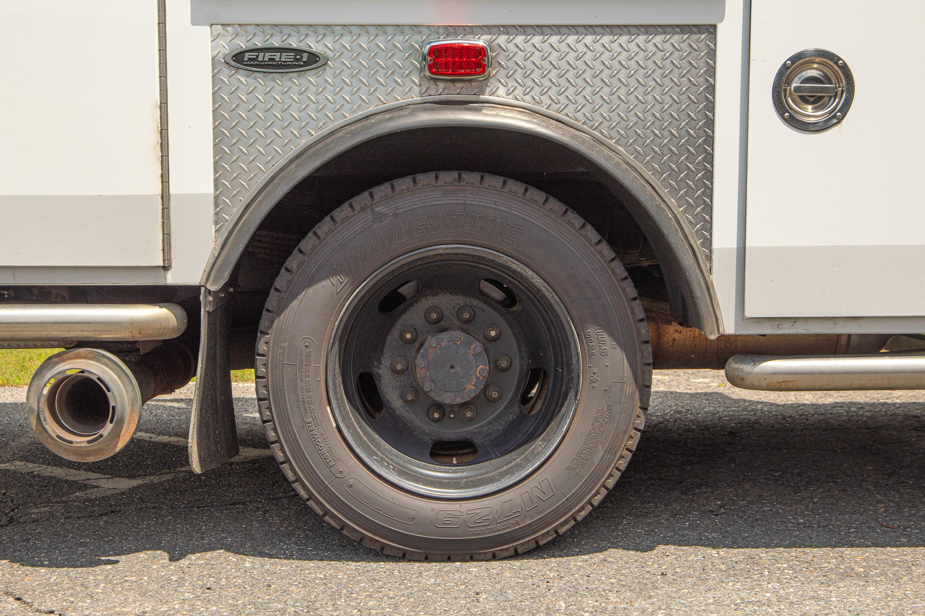 2015 Ram 5500 4x4 Mini Rescue - image 16