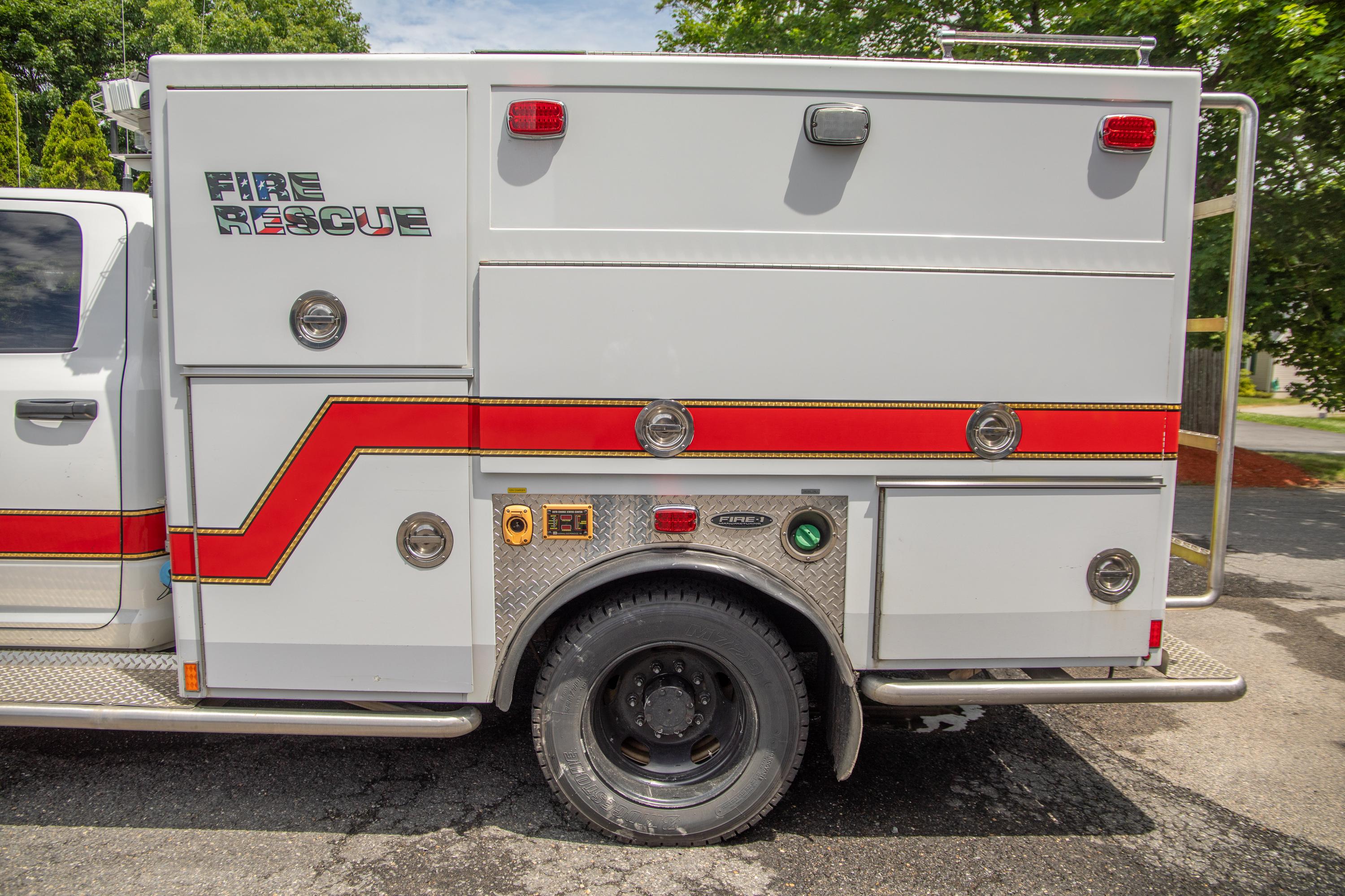 2015 Ram 5500 4x4 Mini Rescue - image 36