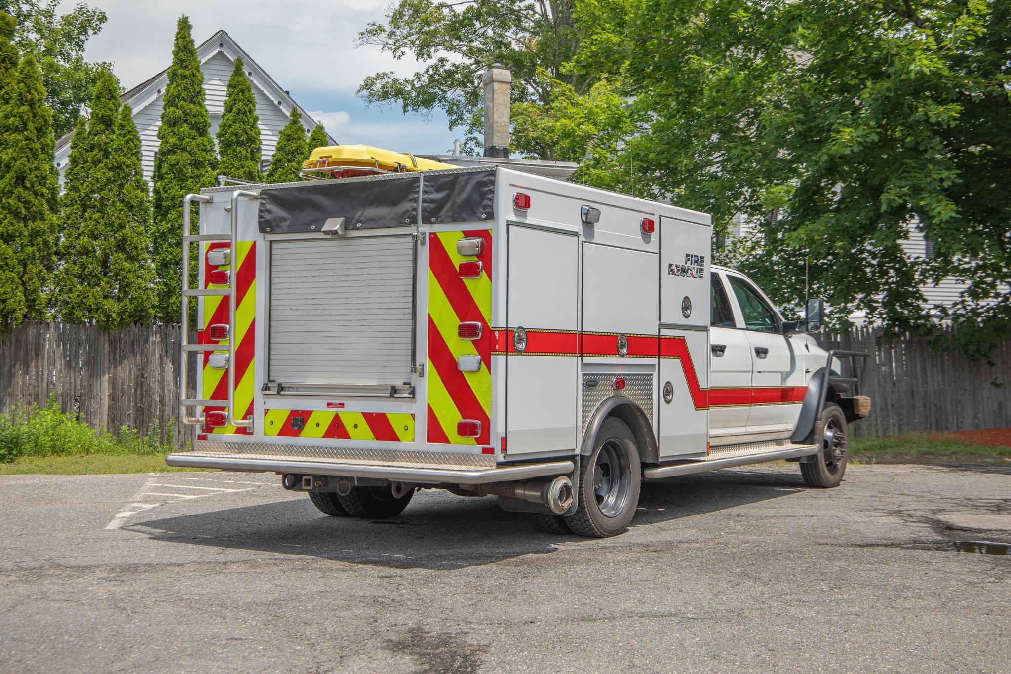 2015 Ram 5500 4x4 Mini Rescue - image 3