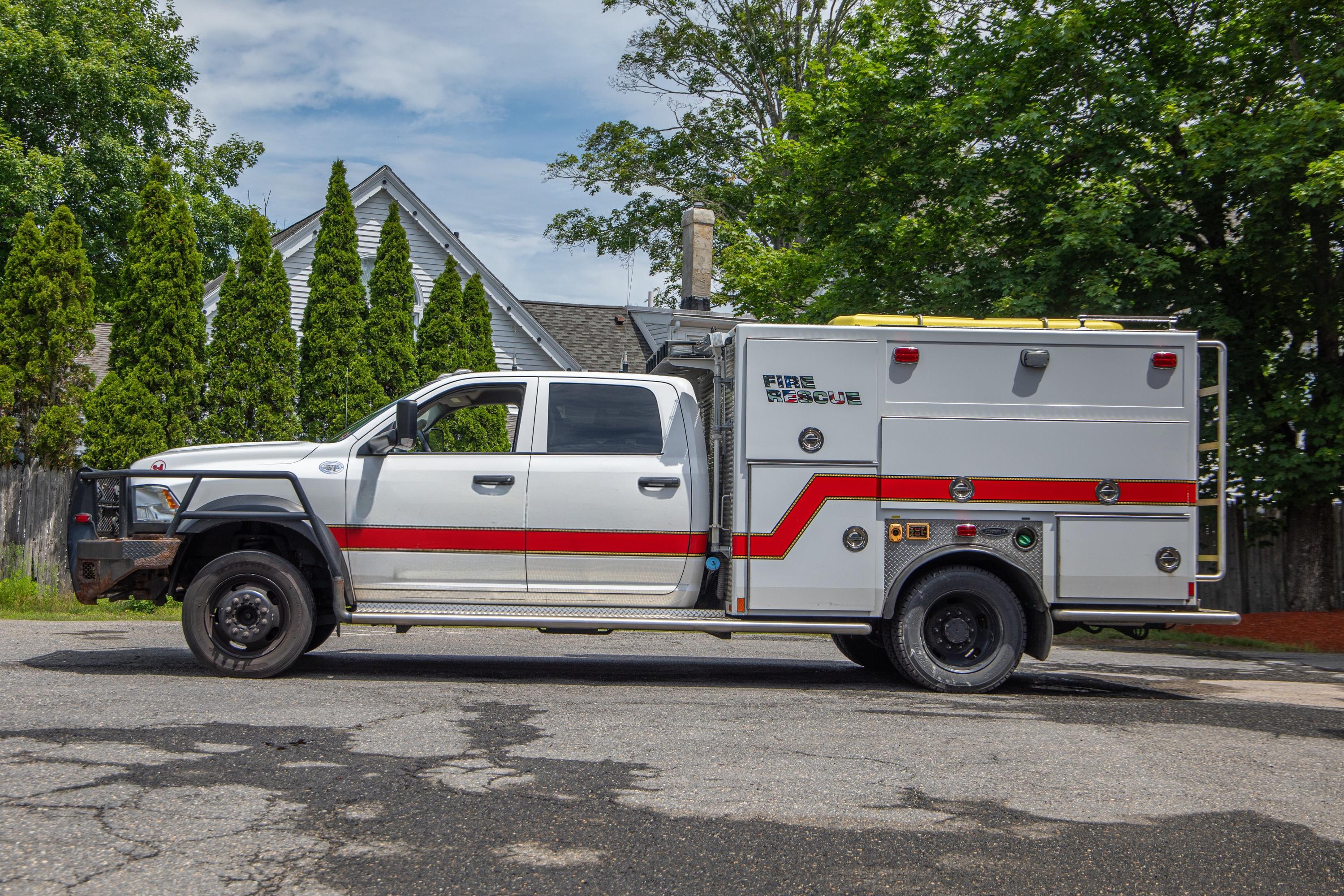2015 Ram 5500 4x4 Mini Rescue - image 6
