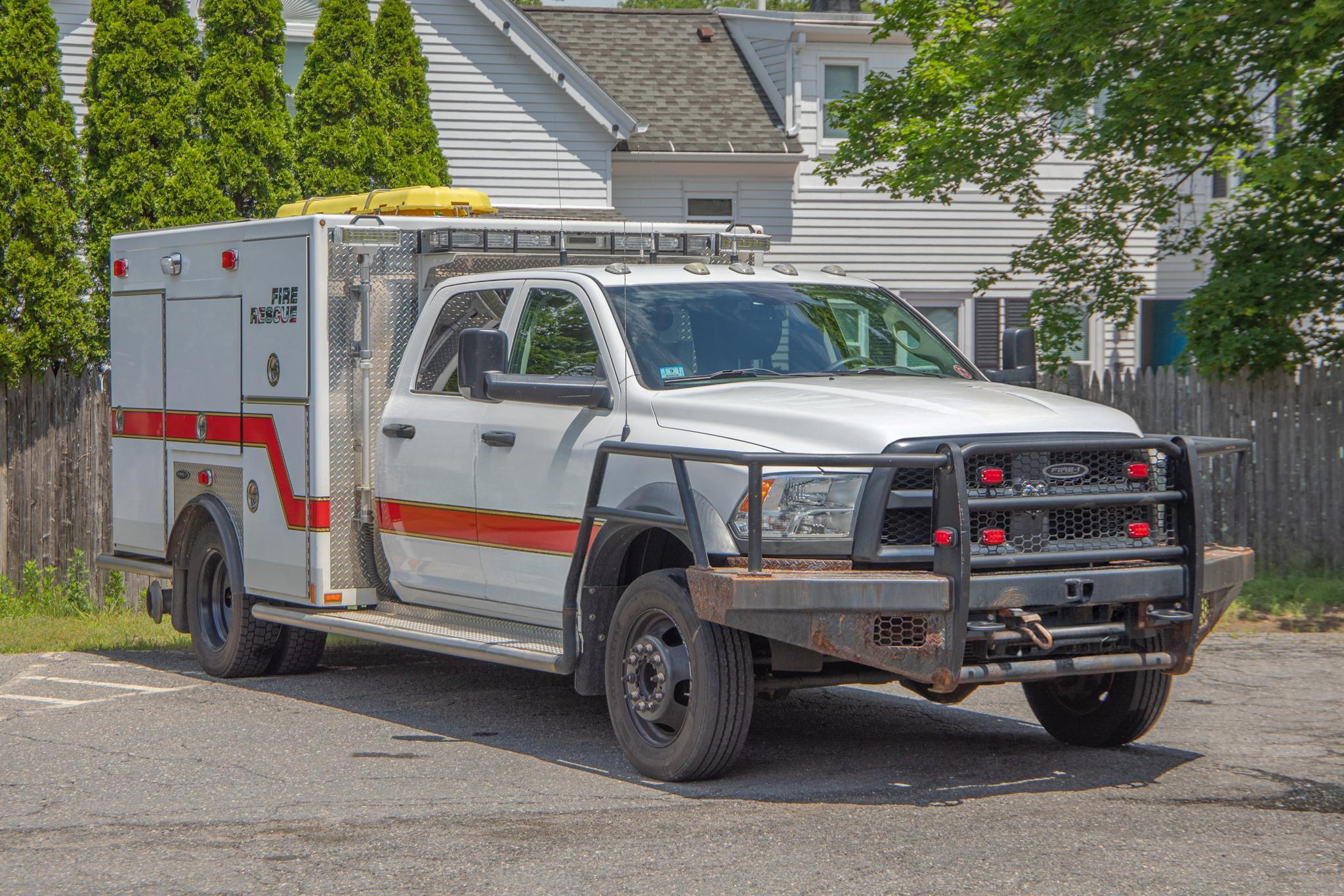 2015 Ram 5500 4x4 Mini Rescue - image 1