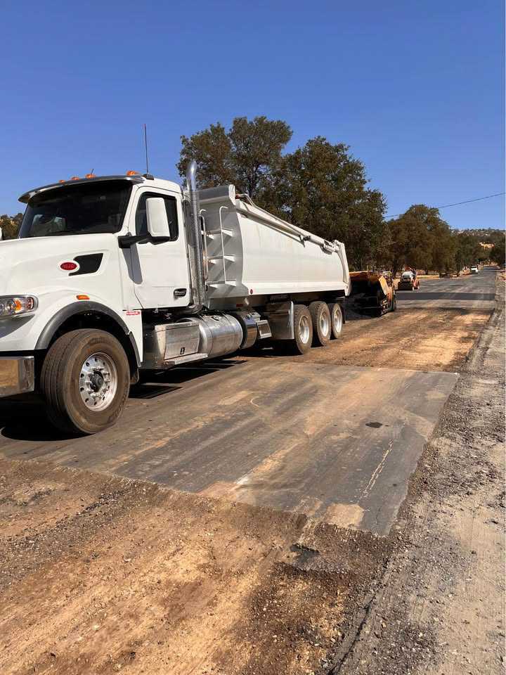 2024 Peterbilt 567 Dump Truck