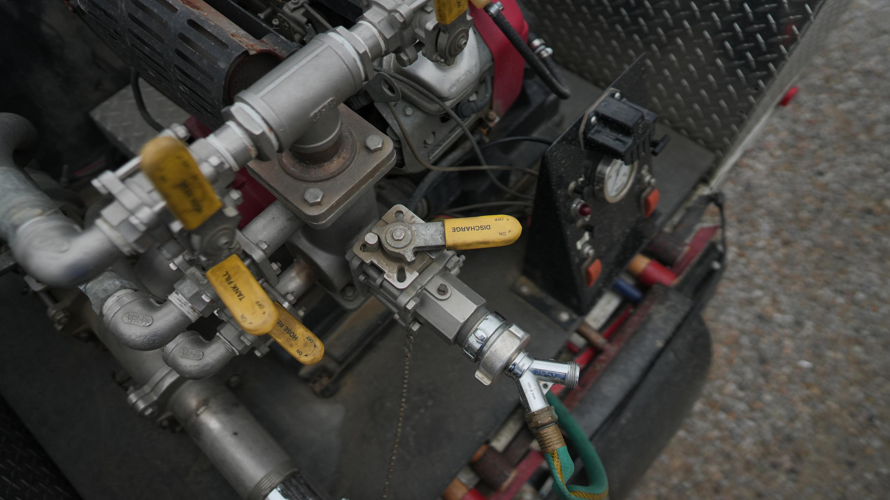 2002 Dodge 2500 4x4 Brush Truck - image 185