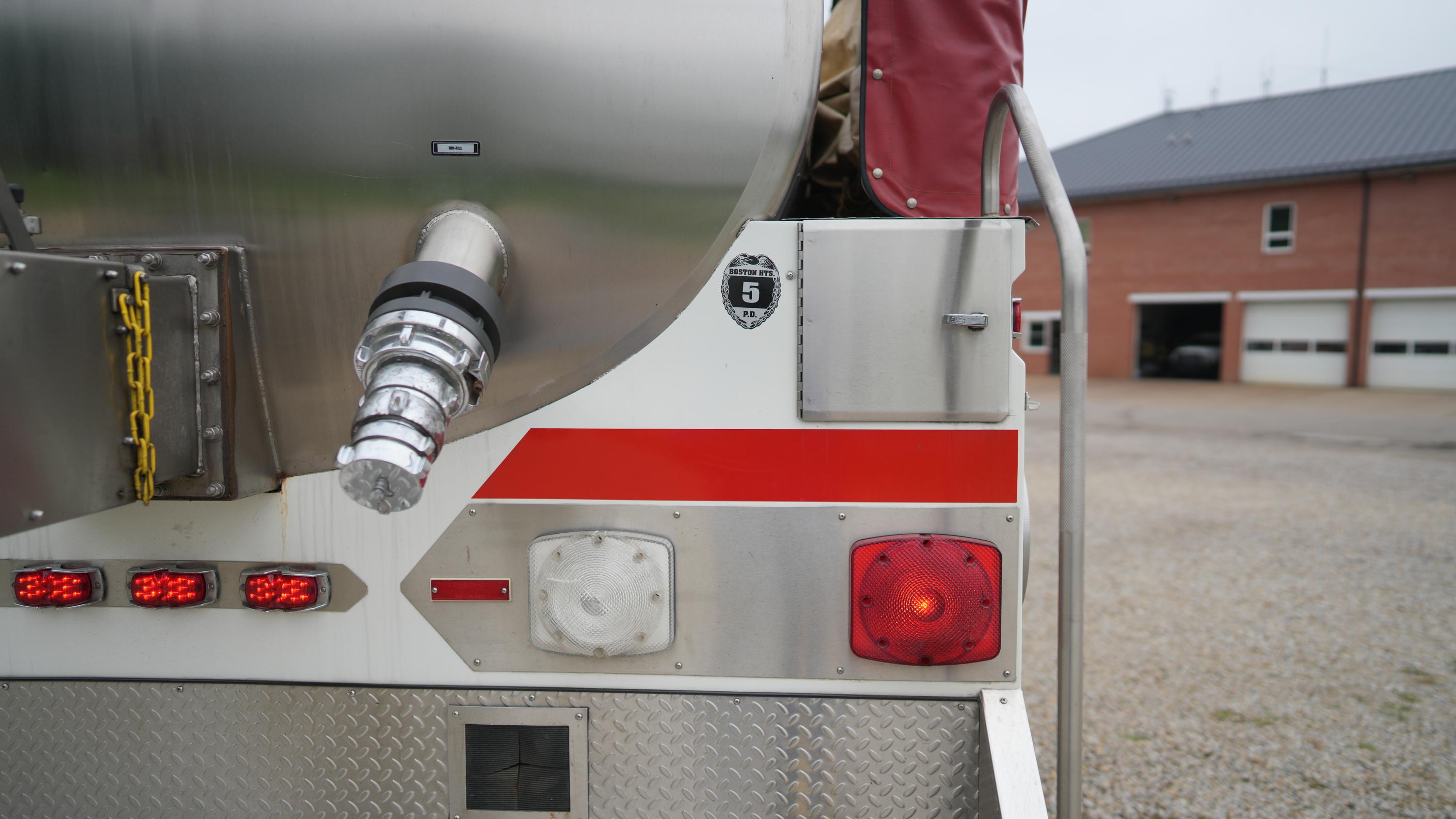 1996 S&S Mack Pumper Tanker - image 138