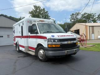 2014 Crestline Chevrolet Type III Ambulance - image 4