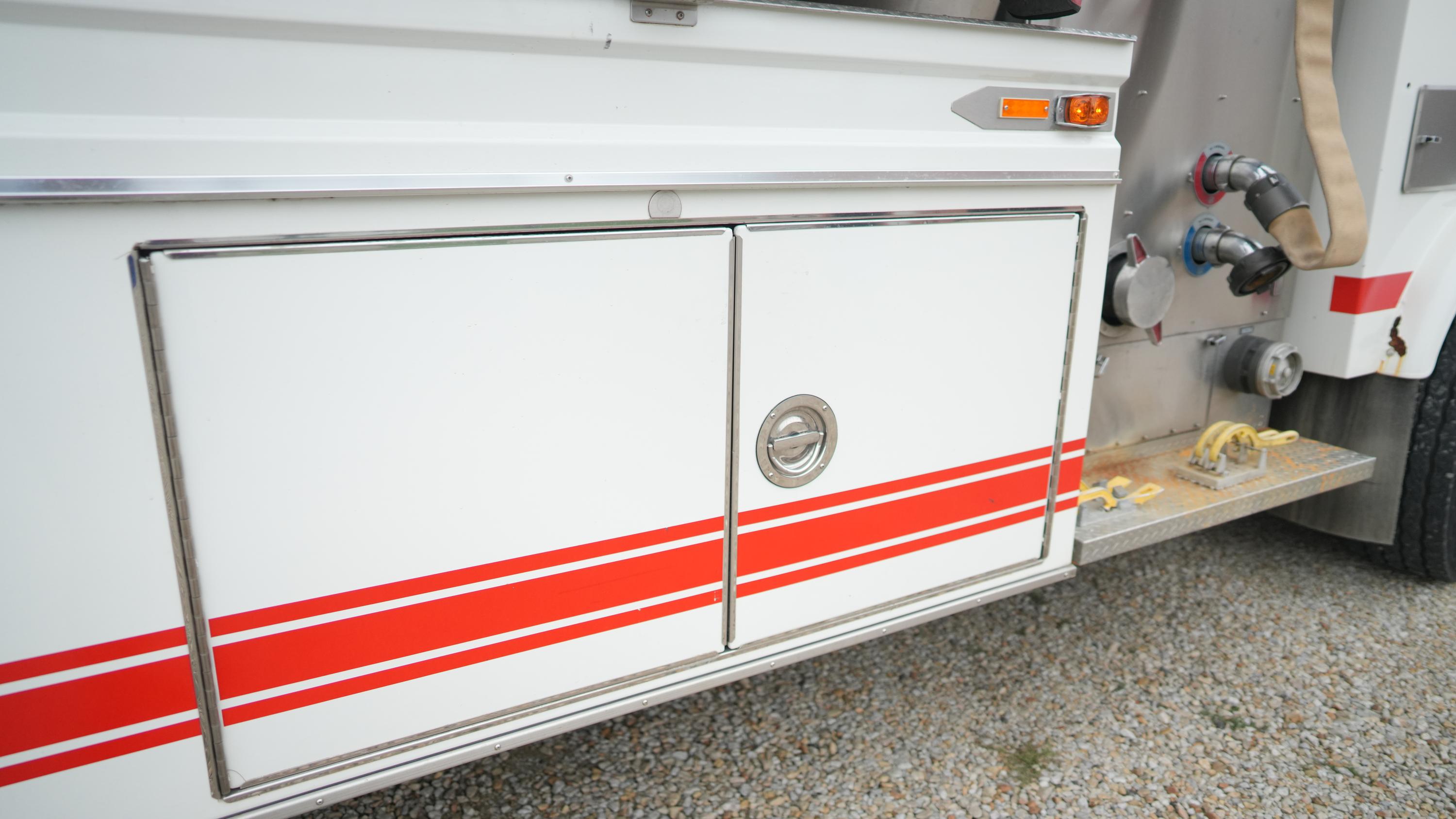 1996 S&S Mack Pumper Tanker - image 134