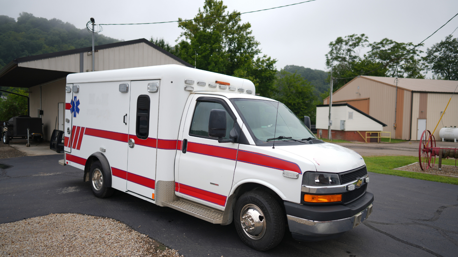2014 Crestline Chevrolet Type III Ambulance - image 6
