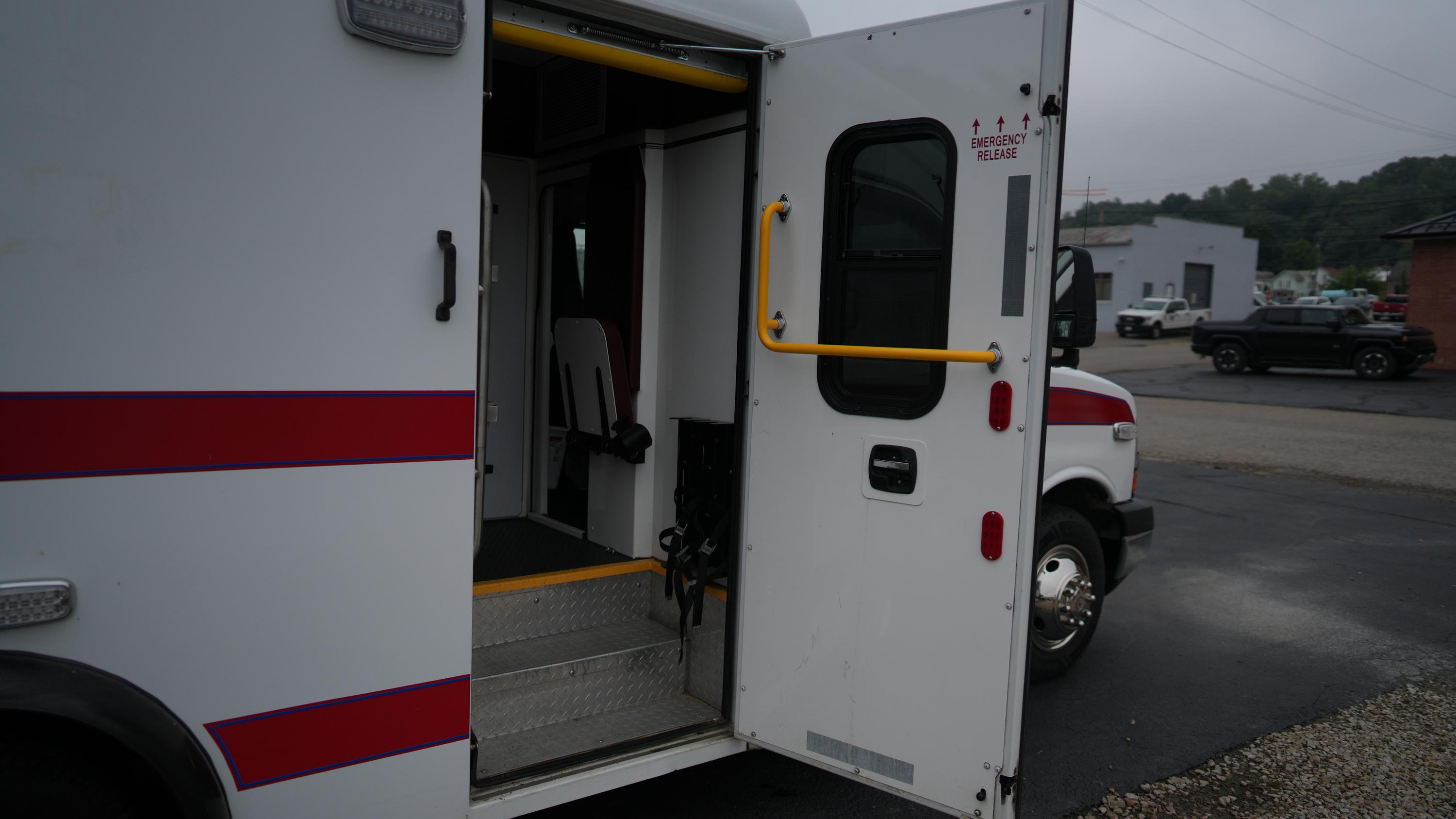 2014 Crestline Chevrolet Type III Ambulance - image 54