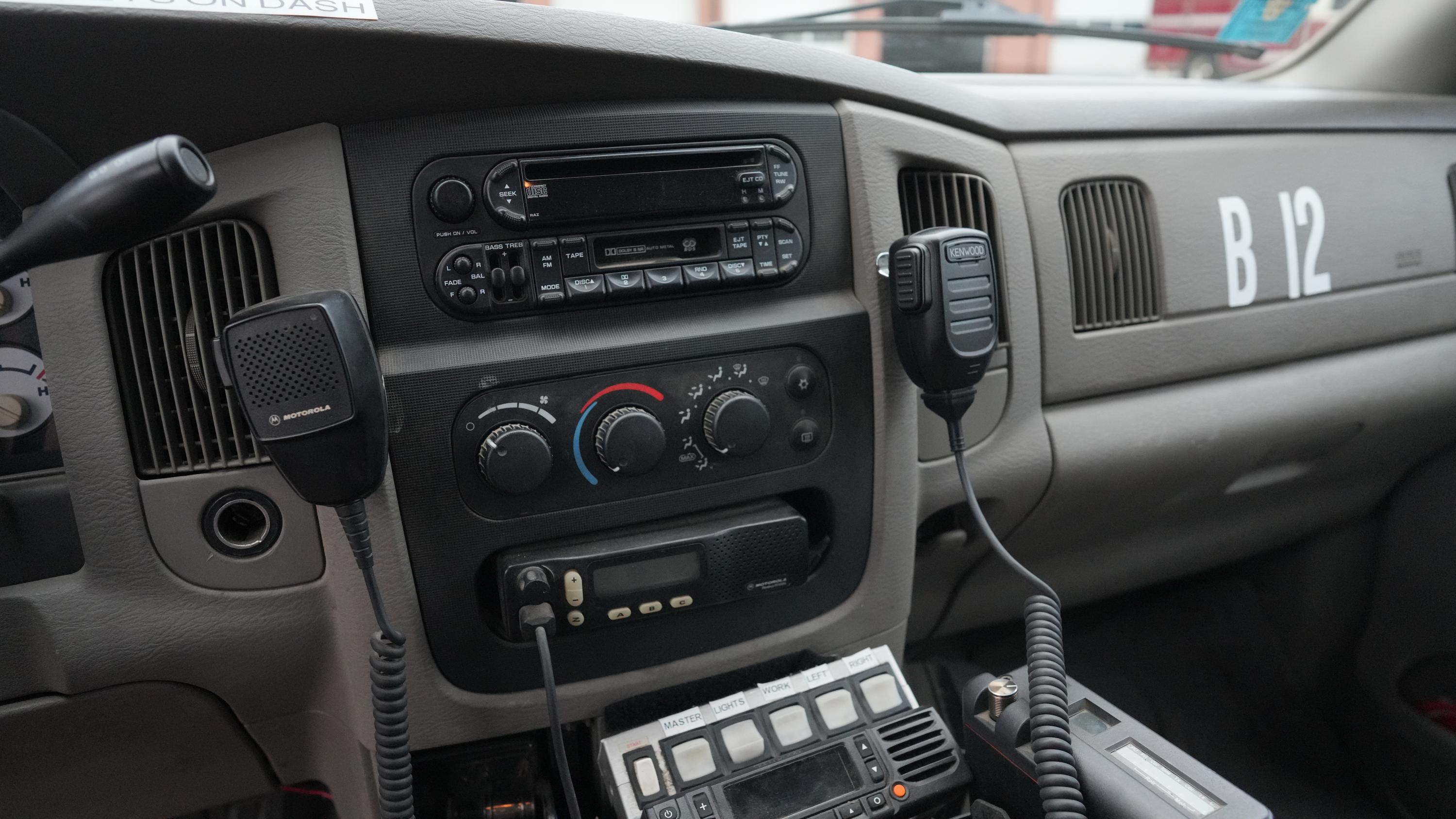 2002 Dodge 2500 4x4 Brush Truck - image 78